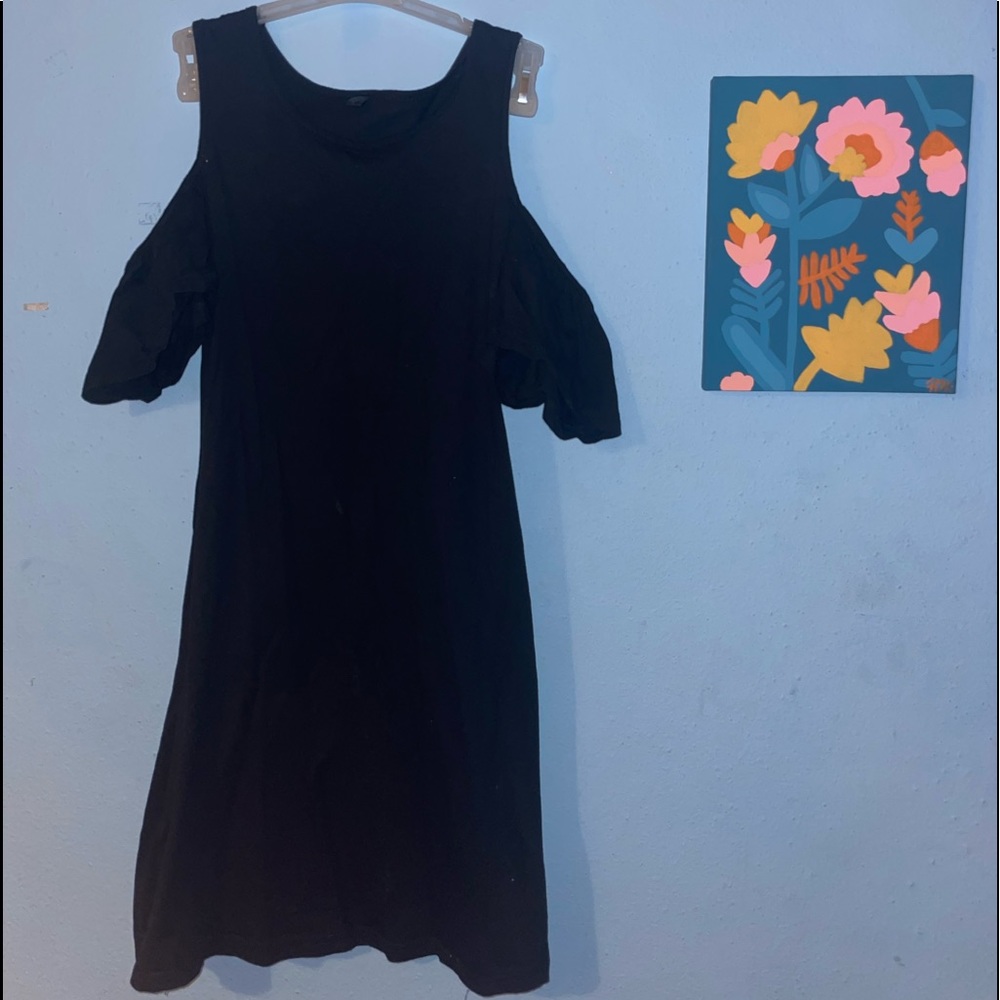 Color: Black Size: Small